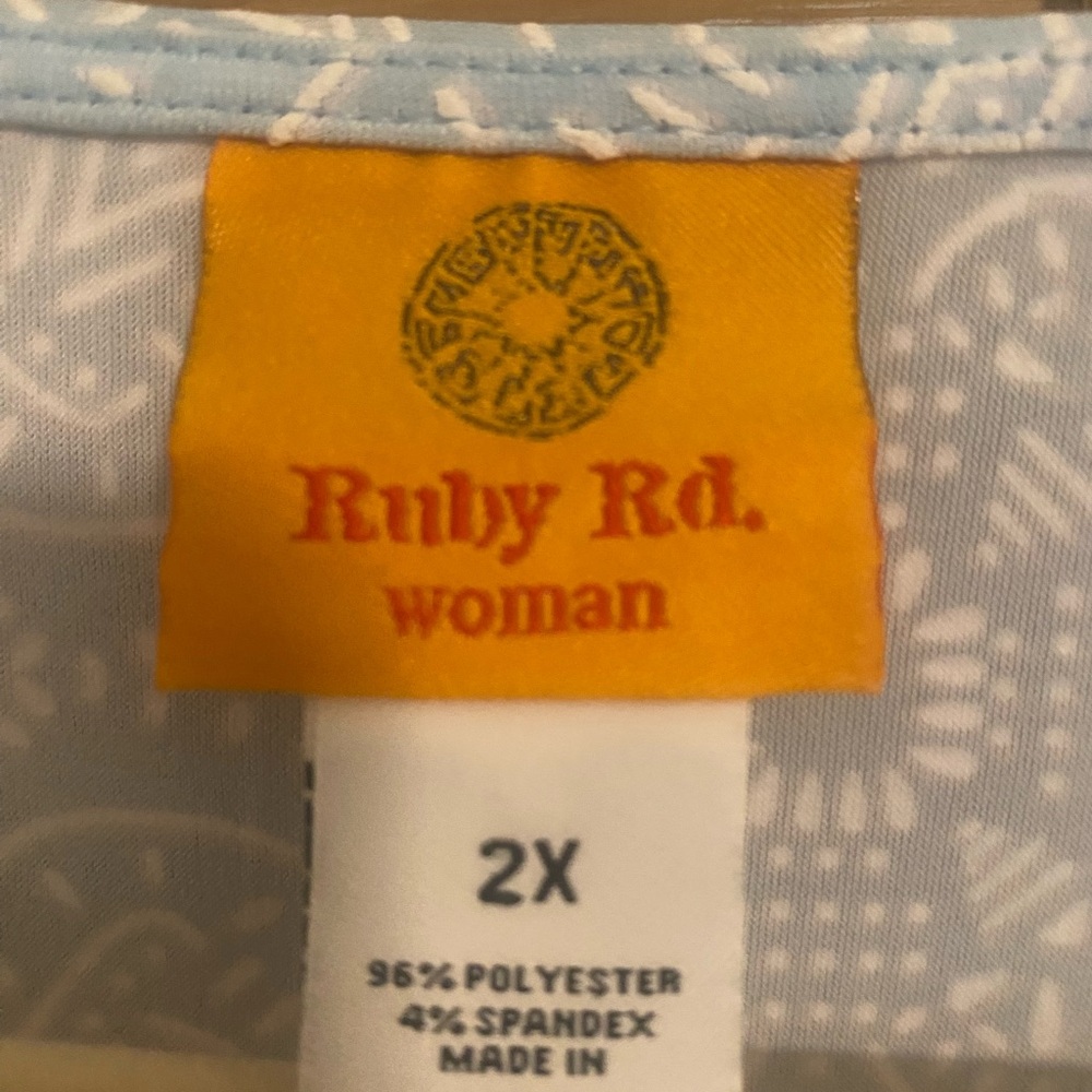 Ruby Rd. Blue and White Patterned Tunic Top - Picture 7 of 7